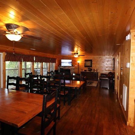 Hidden Springs Lodge Pigeon Forge Exterior photo