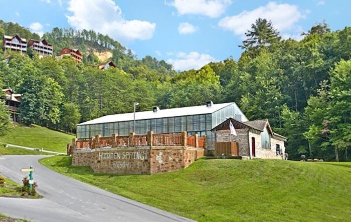 Hidden Springs Lodge Pigeon Forge Exterior photo