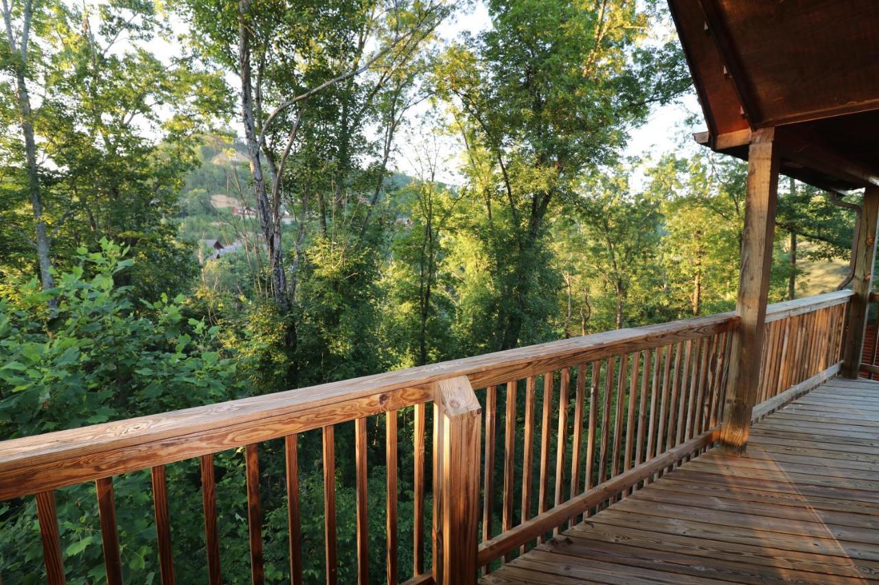 Hidden Springs Lodge Pigeon Forge Exterior photo